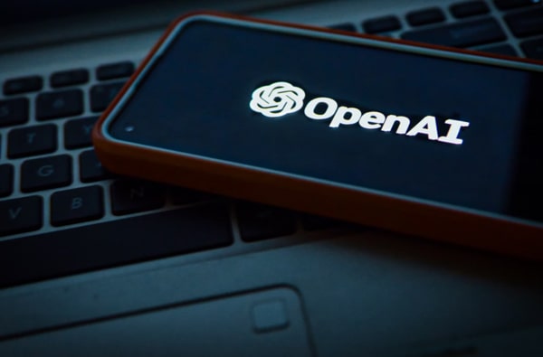 社交APP日引几千男粉的另类玩法